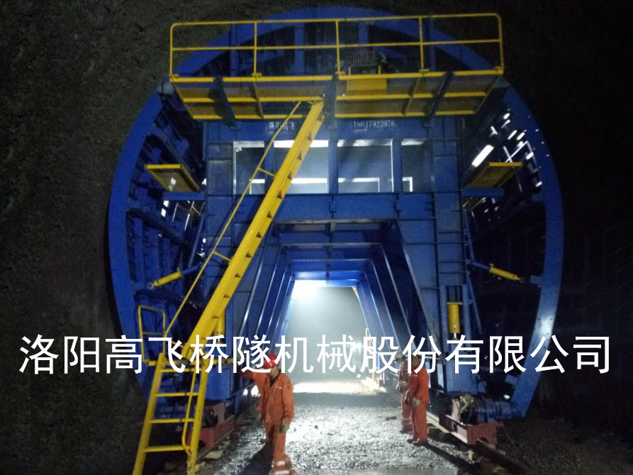 隧道二次襯砌與初襯的區(qū)別是什么？